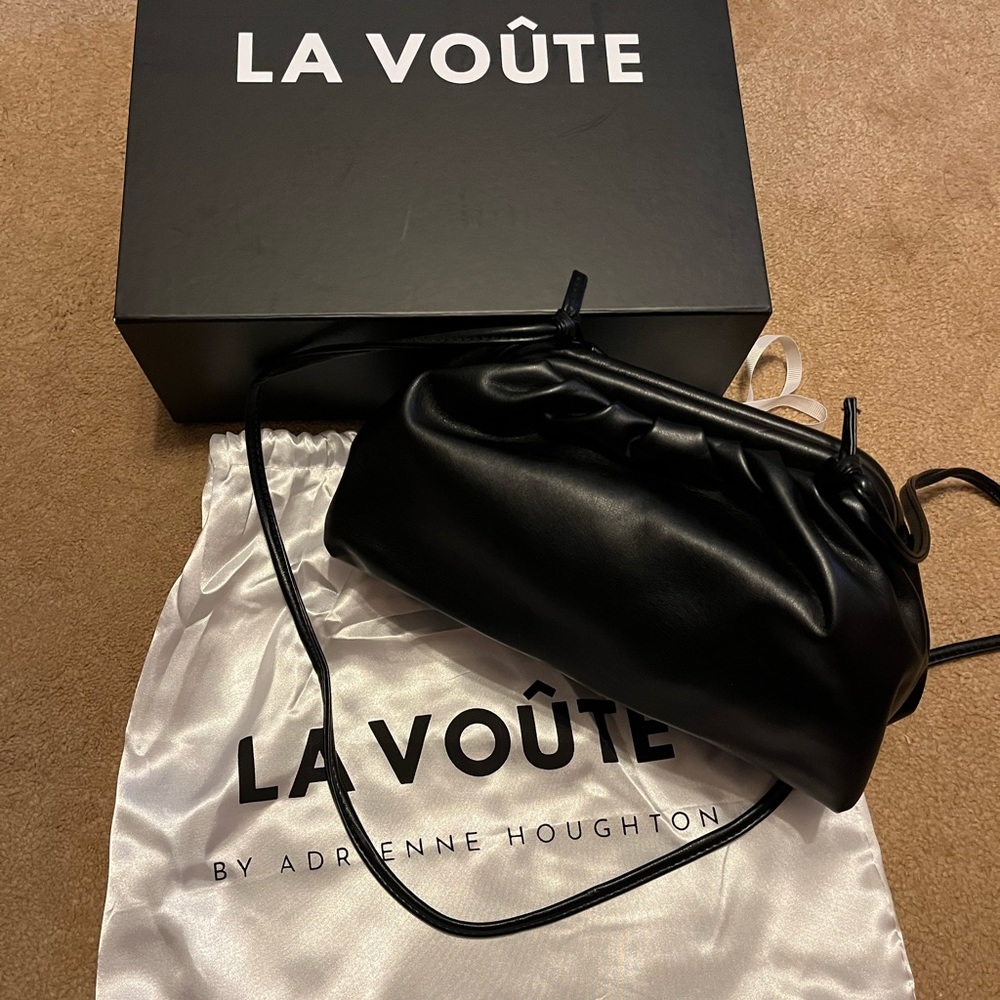 Lavoute “lapouchette”. Comes with original box and dust pouch